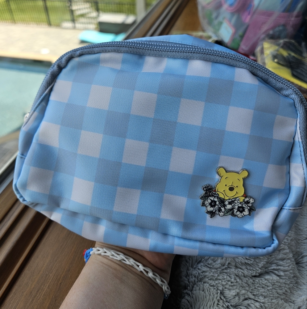 Disney’s Bioworld Winnie the Pooh Belt Bag NWOT